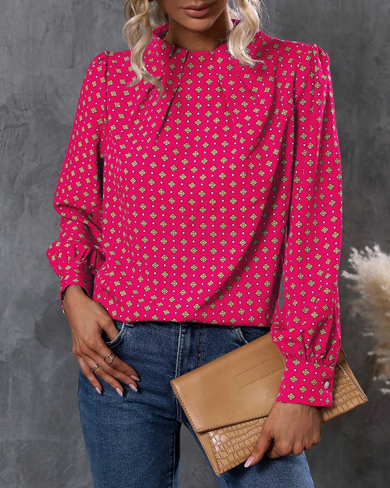 Blouse au style et imprimés vintage
