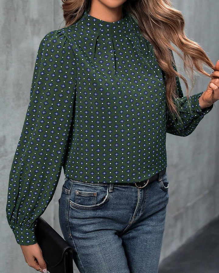 Blouse au style et imprimés vintage