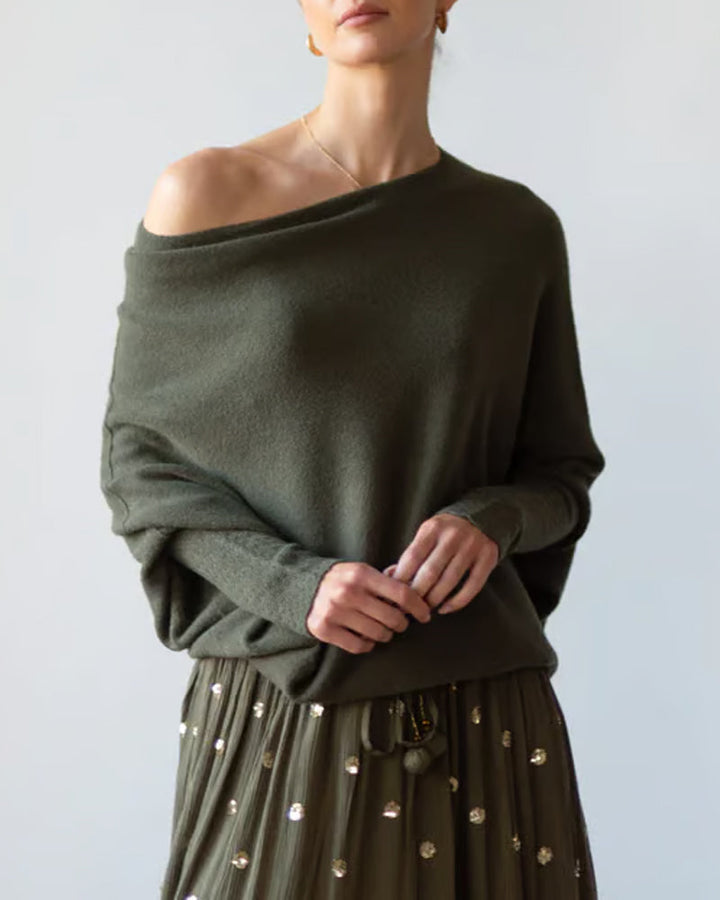 VÊtement Maille Asymétrique Drappé Et Innovant