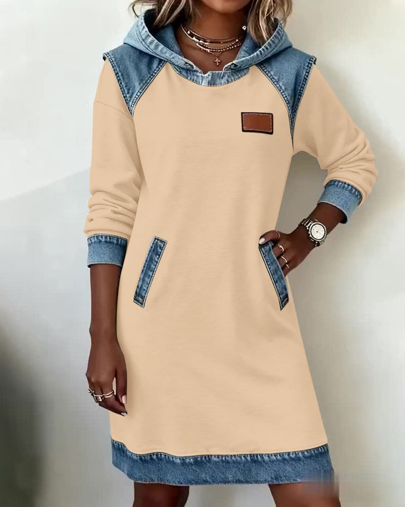 Robe À Capuche Avec Empiècements Contrastés