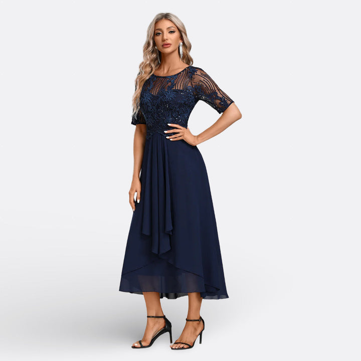 Léa | Robe en Dentelle à Manches Courtes