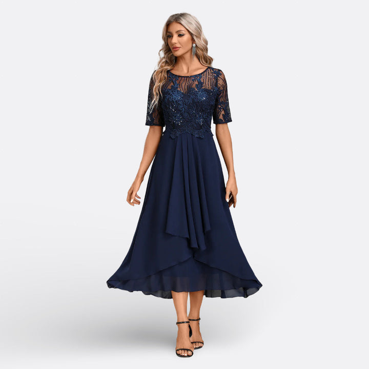 Léa | Robe en Dentelle à Manches Courtes