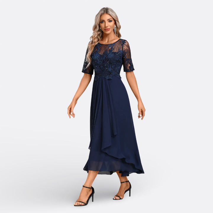 Léa | Robe en Dentelle à Manches Courtes