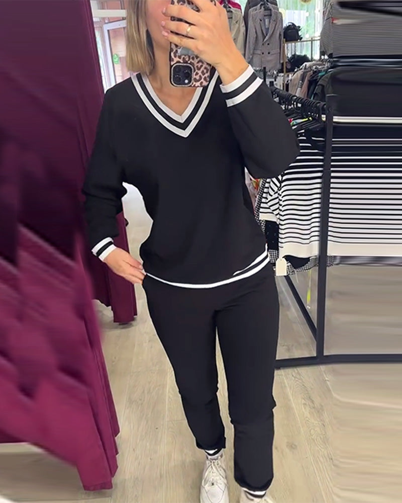 Costume décontracté à rayures contrastées et col en V