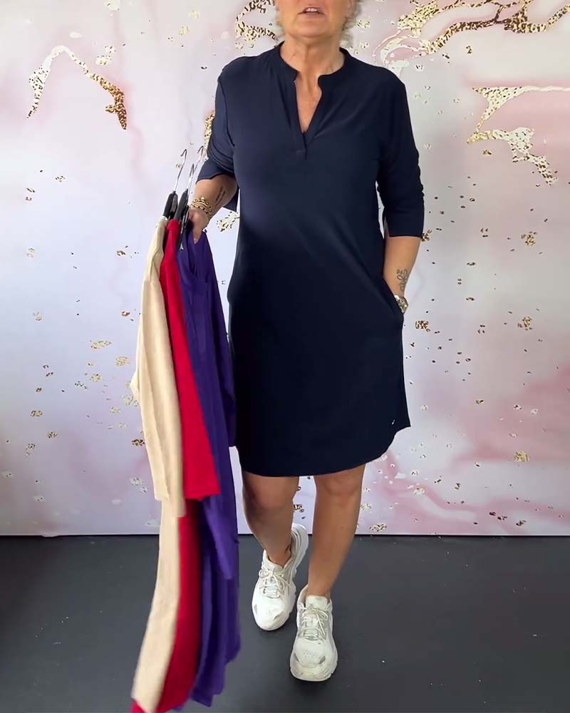 Robe à couleur unie et col en V