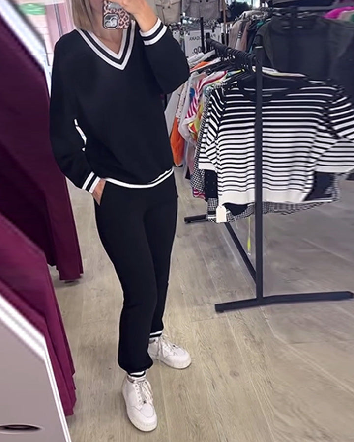 Costume décontracté à rayures contrastées et col en V