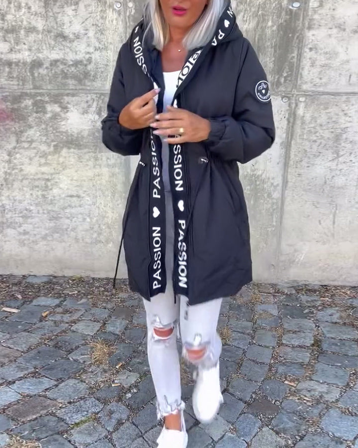 Manteau à capuche décontracté avec cordon de serrage et imprimé lettre