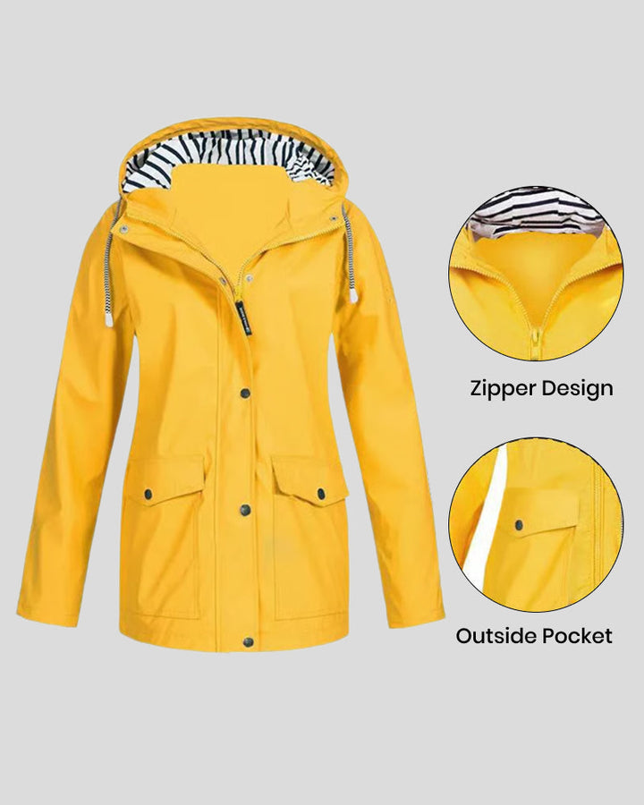Veste Pour Femmes Avec Caractéristiques Étanche À L'eau Et Au Vent
