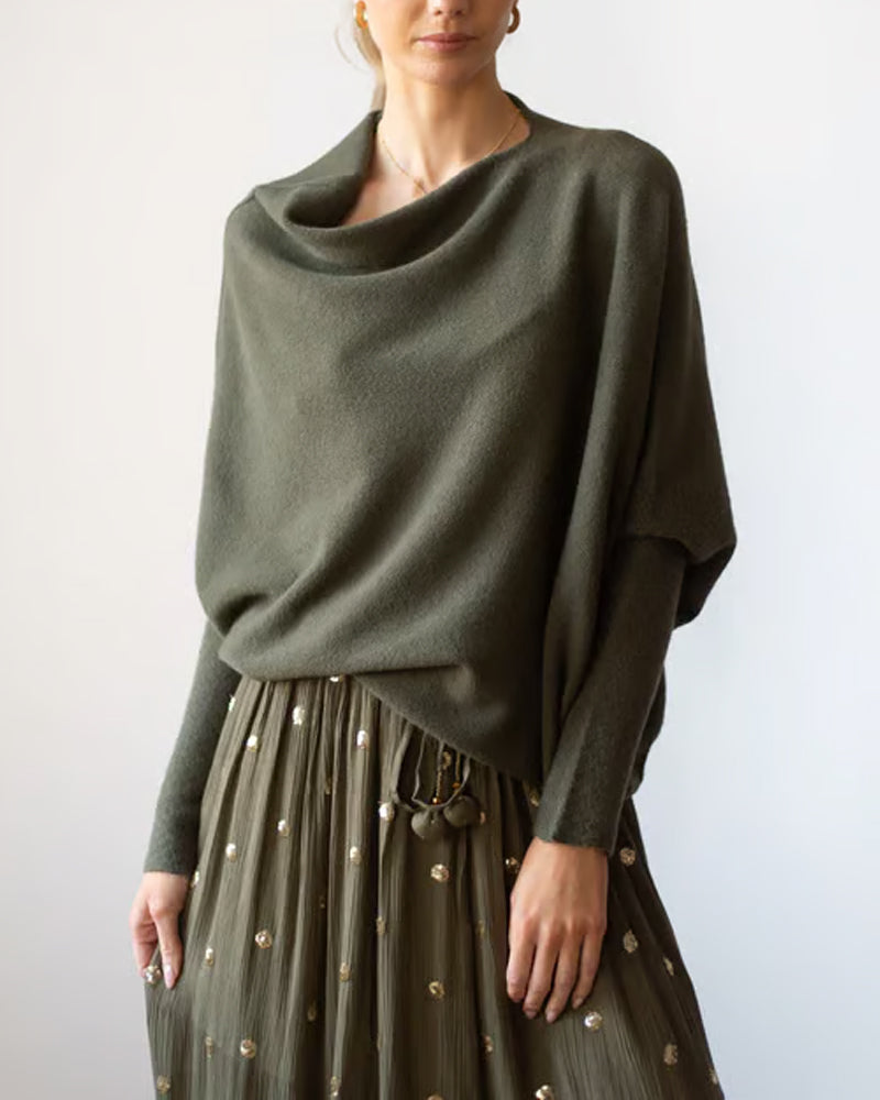 VÊtement Maille Asymétrique Drappé Et Innovant