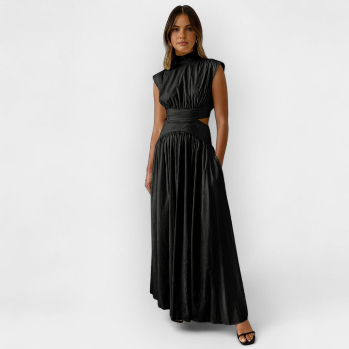 Robes élégantes avec découpes
