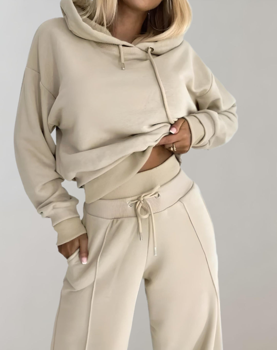 Nina – Survêtement hoodie 2 pièces avec pantalon large femme