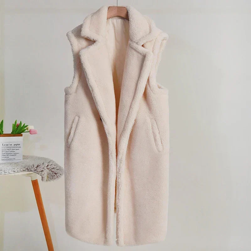 Petronella | Manteau d’hiver sans manches en peluche pour femme
