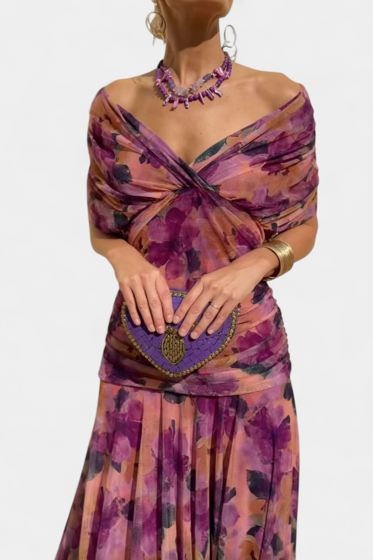 Inès | Longue robe fleurie avec encolure cœur