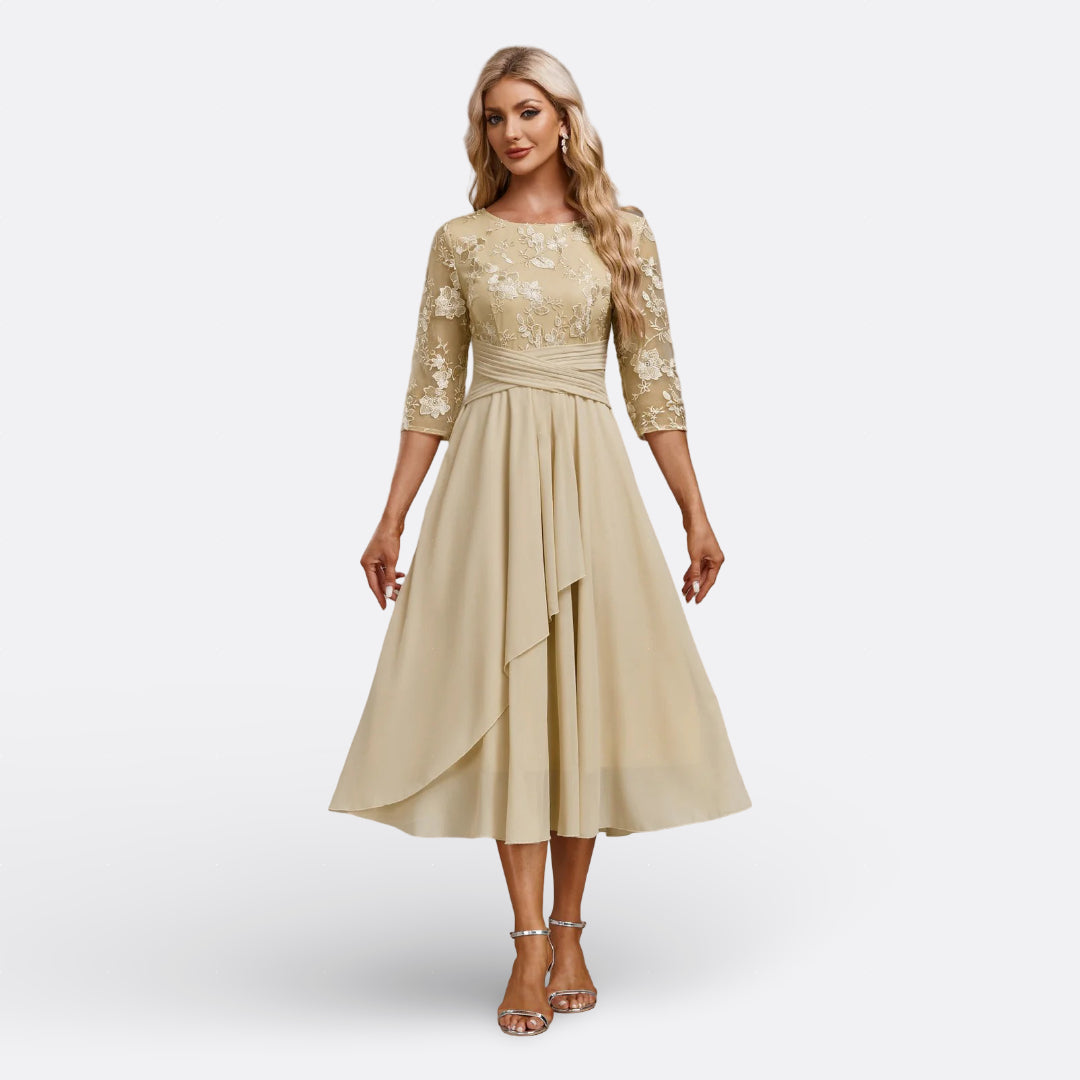 Léa | Robe en Dentelle à Manches Courtes