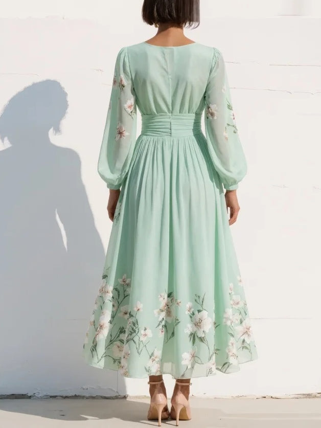 Camille | Robe Midi Vert Clair en Mousseline avec Plissé Floral