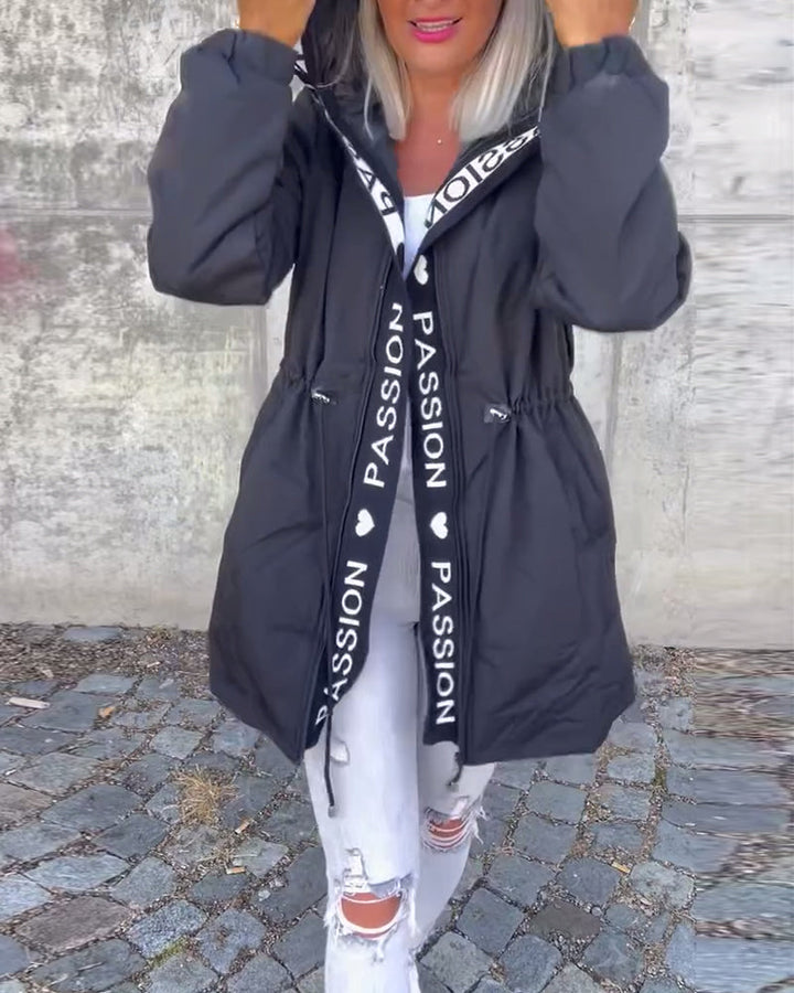 Manteau à capuche décontracté avec cordon de serrage et imprimé lettre