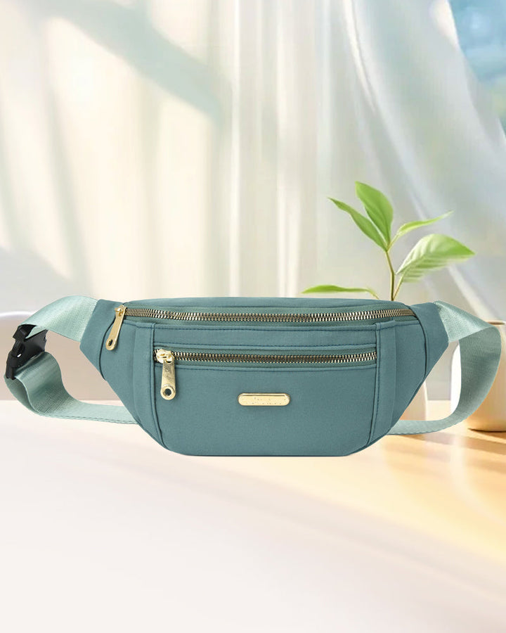 Sac à bandoulière simple de couleur unie sur le devant