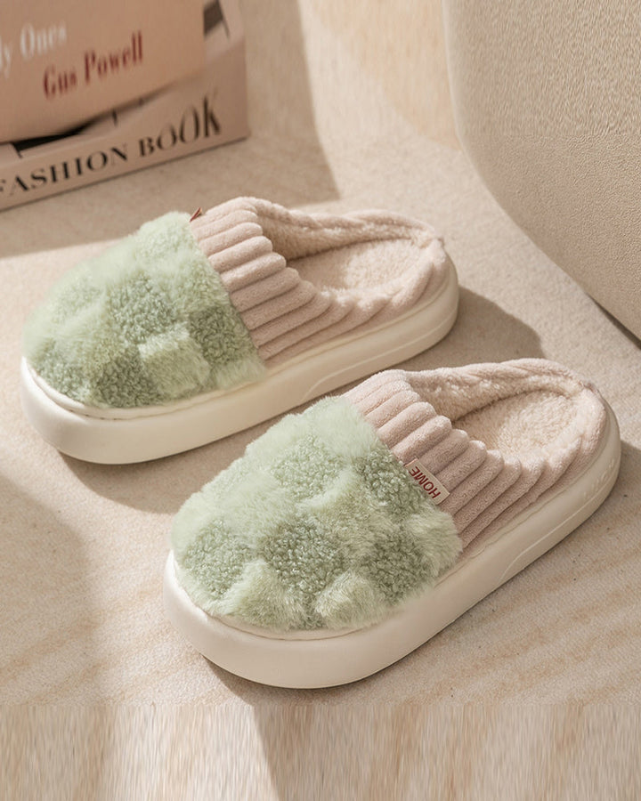 Chaussons chauds antidérapants pour l'intérieur de la maison