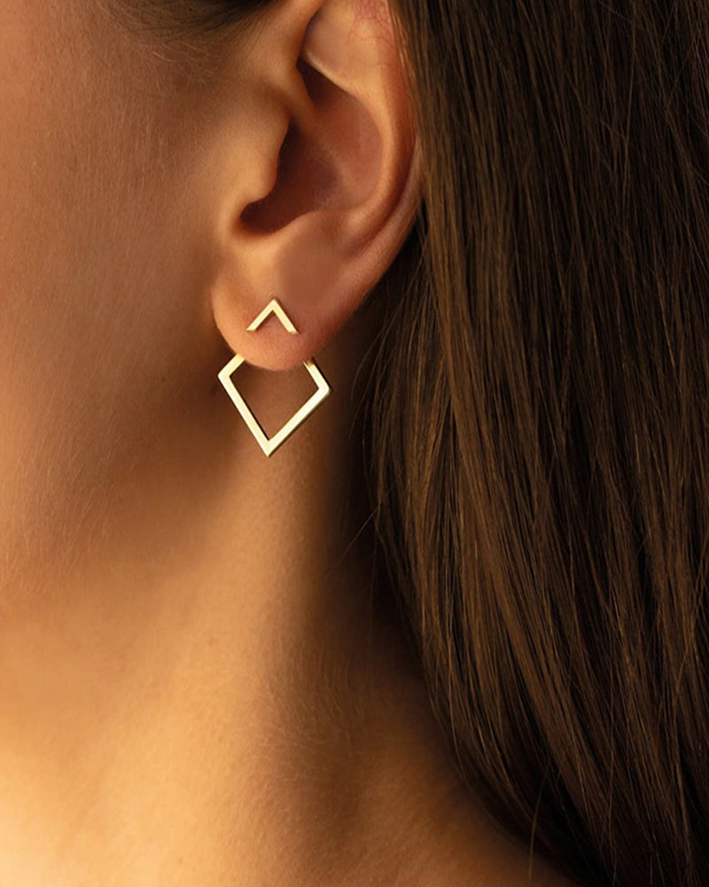 Boucles d'oreilles simples et élégantes en forme de diamant