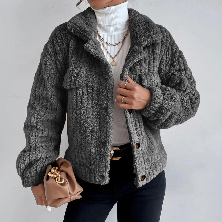 Mireille | Manteau en peluche à coupe courte et stylée pour femme