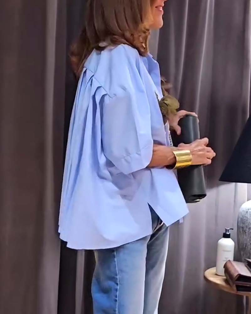 Chemise décontractée à poches plissées de couleur unie