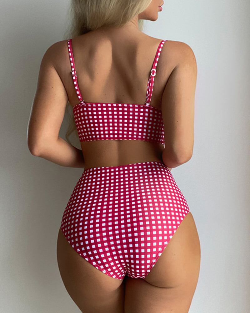 Bikini à carreaux avec des sangles minces